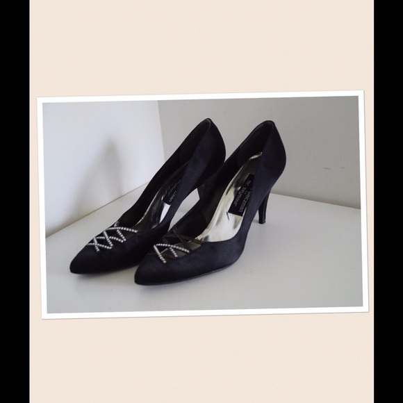 Stuart Weitzman for Mr. Seymour pumps - Picture 1 of 7